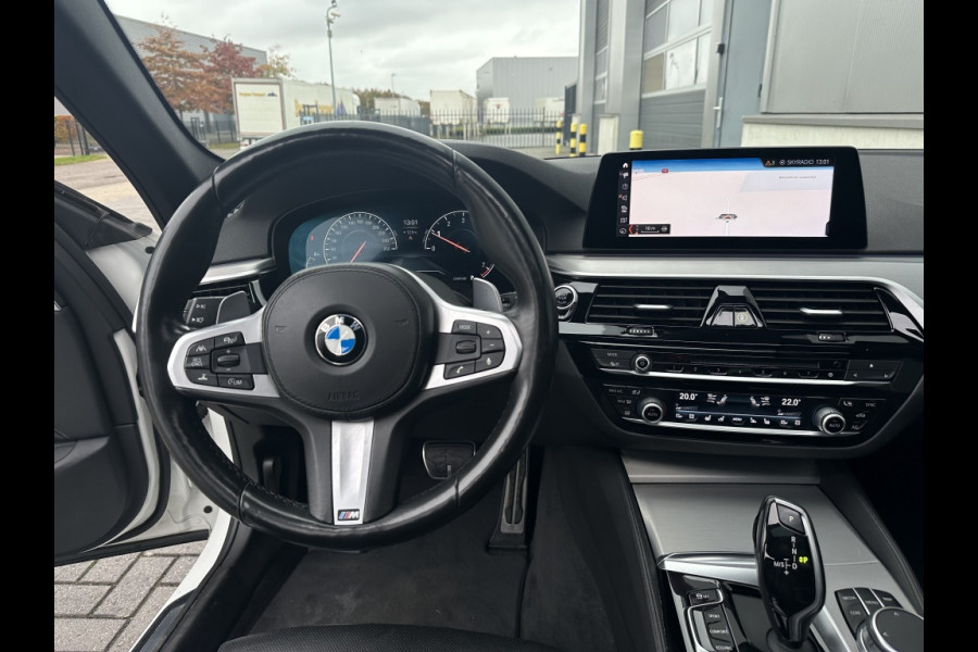 BMW 5 Serie Touring 540i xD High Exe FULL PANO NAVI CAMERA CR CONTROL ELEK PAKKET