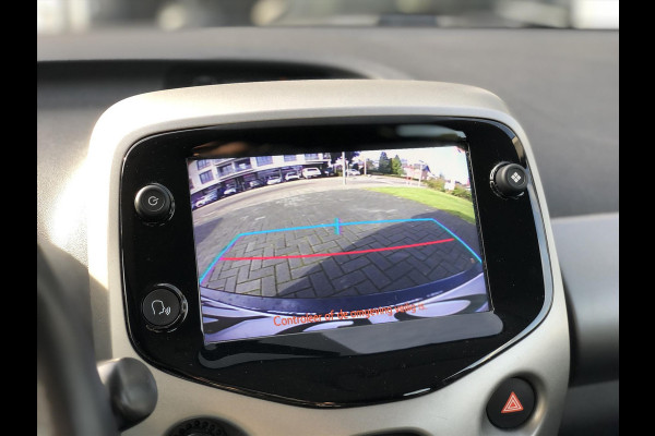 Toyota Aygo 1.0 VVT-i 72pk 5D X-Play | Eerste eigenaar, Apple CarPlay/Android Auto, Parkeercamera, In hoogte verstelbare stoel