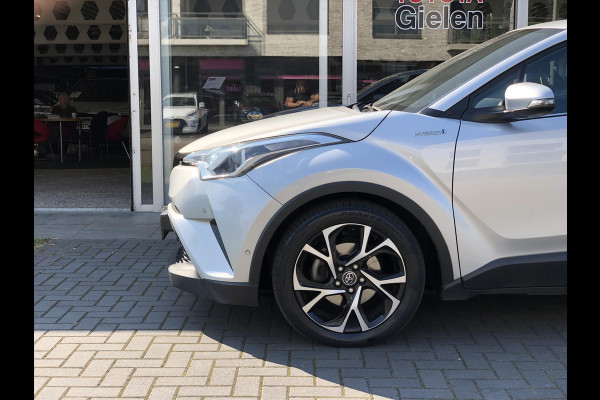 Toyota C-HR 1.8 Hybrid Style | Dodehoekherkenning, Parkeersensoren, Stoel + Stuurverwarming, Keyless, 18 inch