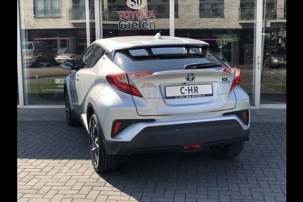 Toyota C-HR 1.8 Hybrid Style | Dodehoekherkenning, Parkeersensoren, Stoel + Stuurverwarming, Keyless, 18 inch