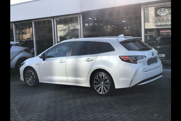 Toyota Corolla Touring Sports 1.8 Hybrid Dynamic | Eerste eigenaar, LED, CarPlay, Parelmoer wit,17inch, Stoelverwarming, Navigatie