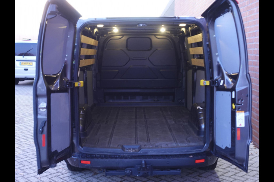 Ford Transit Custom 300 2.0 TDCI L2H1 Trend Automaat Airco Navigatie Cruisecontrol Camera Parkeersensoren