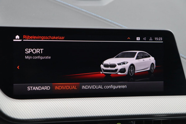 BMW 2 Serie Gran Coupé 218i M Sport / LIVE COCKPIT / HUD / CARPLAY / TREKHAAK / SFEERVERLICHTING