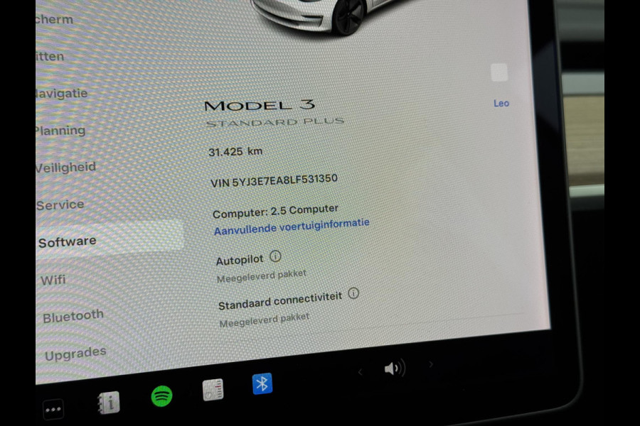 Tesla Model 3 Standard RWD Plus 60 kWh 1e Eigenaar,Panodak,Leder,Afn.Trekhaak,Adaptive Cruise,NL Auto,N.A.P,APK tot 11-2025