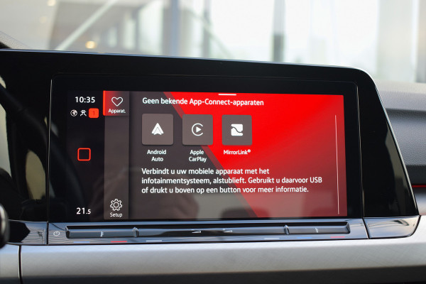 Volkswagen Golf 1.0 eTSI Life | Apple CarPlay | Virtual | Adaptive | Climate