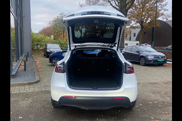 Tesla Model Y Long Range AWD 75 kWh VAN 44.900 VOOR 41.440 EINDEJAARSVOORDEEL 3.460 | AUTOPILOT | TESLA GARANTIE T/M 11-2026