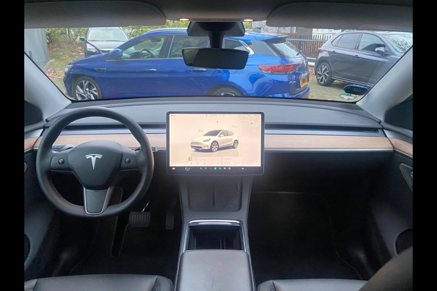 Tesla Model Y Long Range AWD 75 kWh VAN 44.900 VOOR 41.440 EINDEJAARSVOORDEEL 3.460 | AUTOPILOT | TESLA GARANTIE T/M 11-2026