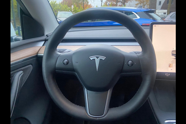 Tesla Model Y Long Range AWD 75 kWh VAN 44.900 VOOR 41.440 EINDEJAARSVOORDEEL 3.460 | AUTOPILOT | TESLA GARANTIE T/M 11-2026