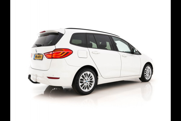 BMW 2 Serie Gran Tourer 218i Corporate Lease Executive Aut.*NAVI-FULLMAP | FULL-LED  | CAMERA | ECC | CRUISE | PARKING-PACK | TOWBAR |  COMFORT-SEATS | 17'' ALU*