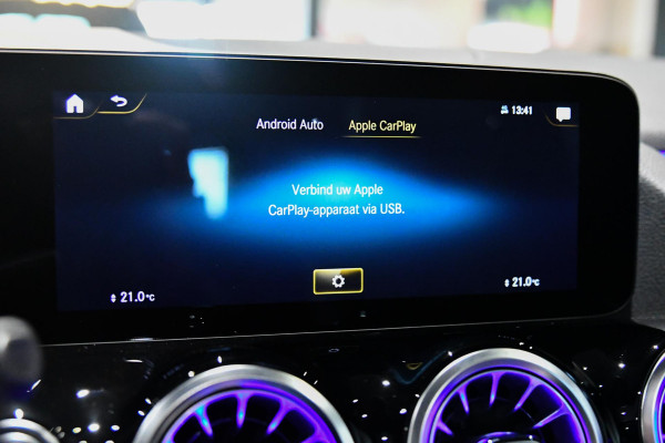 Mercedes-Benz GLA 250 e AMG Plug-In. Pano, Distro+, Carbon, Keyless, Camera, Sfeer, CarPlay!