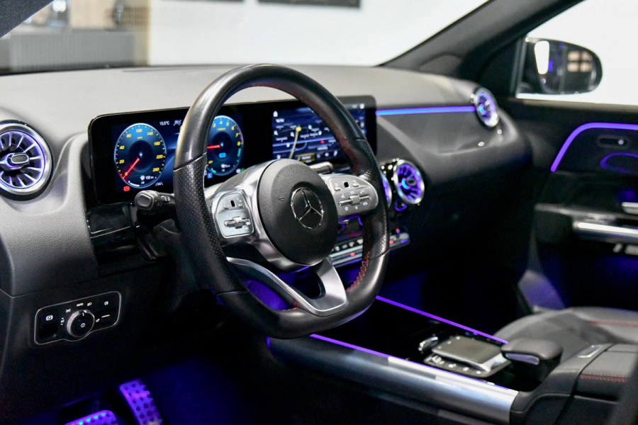 Mercedes-Benz GLA 250 e AMG Plug-In. Pano, Distro+, Carbon, Keyless, Camera, Sfeer, CarPlay!