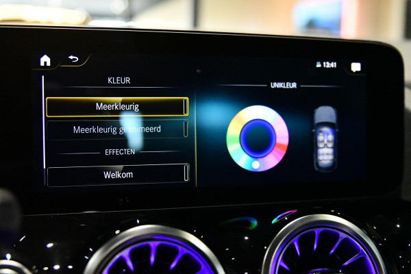 Mercedes-Benz GLA 250 e AMG Plug-In. Pano, Distro+, Carbon, Keyless, Camera, Sfeer, CarPlay!