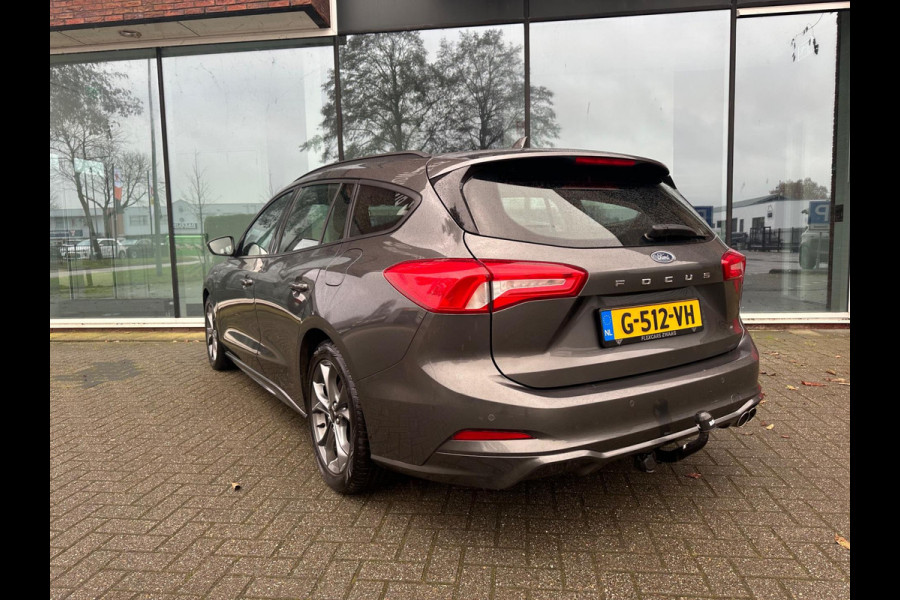 Ford FOCUS Wagon 1.5 EcoBoost 150pk ST Line Business - Automaat - Navi - Trekhaak - Parkeerhulp