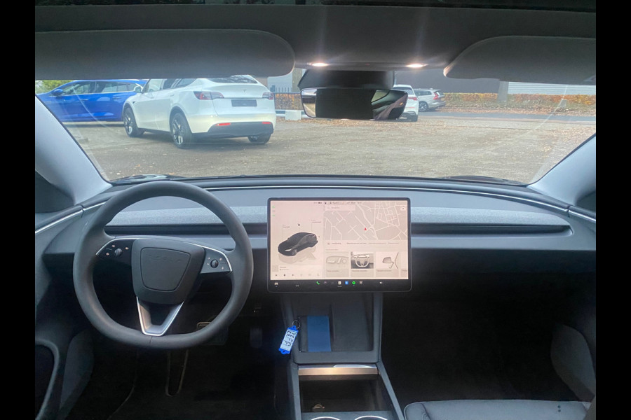 Tesla Model 3 HIGHLANDER RWD 60Kwh VAN 42.900 VOOR 38.770 EINDEJAARSVOORDEEL 4.130 | TOPSTAAT! | TESLA GARANTIE T/M 2-2028