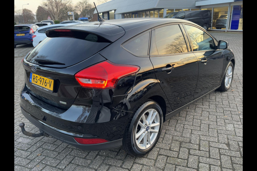 Ford Focus 1.0 Ecoboost Titanium 125pk Trekhaak | Cruise control | Getint glas | 5 deurs | Apple Carplay / Android auto | Achteruitrijcamera