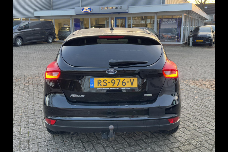 Ford Focus 1.0 Ecoboost Titanium 125pk Trekhaak | Cruise control | Getint glas | 5 deurs | Apple Carplay / Android auto | Achteruitrijcamera