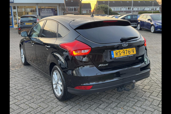 Ford Focus 1.0 Ecoboost Titanium 125pk Trekhaak | Cruise control | Getint glas | 5 deurs | Apple Carplay / Android auto | Achteruitrijcamera