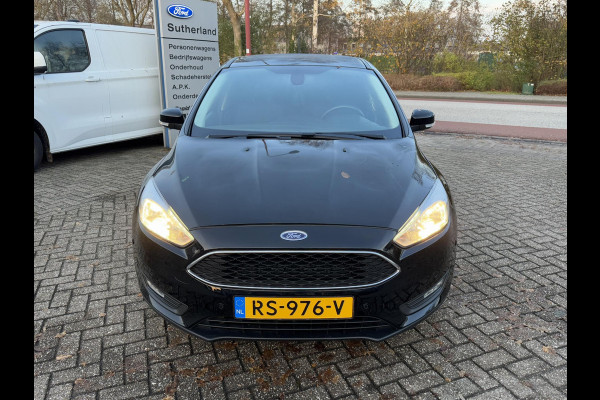 Ford Focus 1.0 Ecoboost Titanium 125pk Trekhaak | Cruise control | Getint glas | 5 deurs | Apple Carplay / Android auto | Achteruitrijcamera