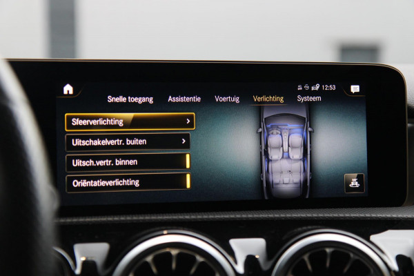 Mercedes-Benz A-Klasse 200 AMG/PANO/SFEERV/CARPLAY/CAMERA/VOLL