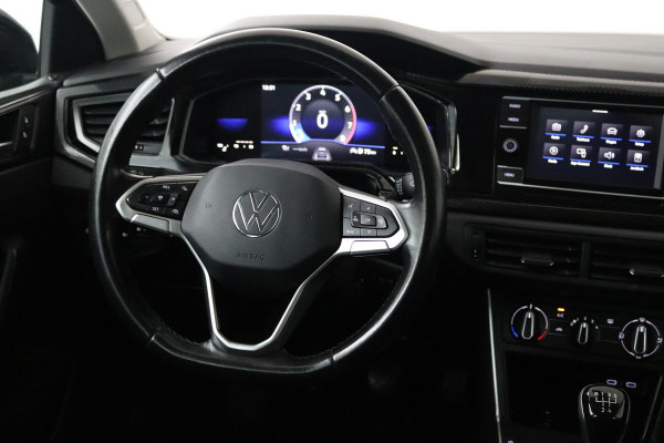 Volkswagen Polo 1.0 TSI Life (VIRTUAL COCKPIT, ADAPTIVE CRUISE, PARKEERSENSOREN V+A, CARPLAY, NL-AUTO, GOED ONDERHOUDEN)