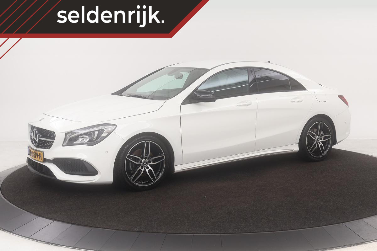 Mercedes-Benz CLA-Klasse 180 AMG Night | Trekhaak | Camera | Stoelverwarming | Navigatie | Half leder | Airco | Cruise control | Park Assist | Bluetooth