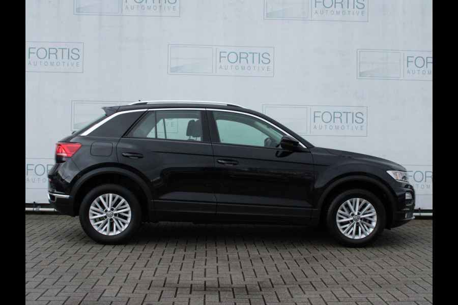 Volkswagen T-Roc 1.0 TSI Style Business NL AUTO | STOELVERW | CARPLAY |