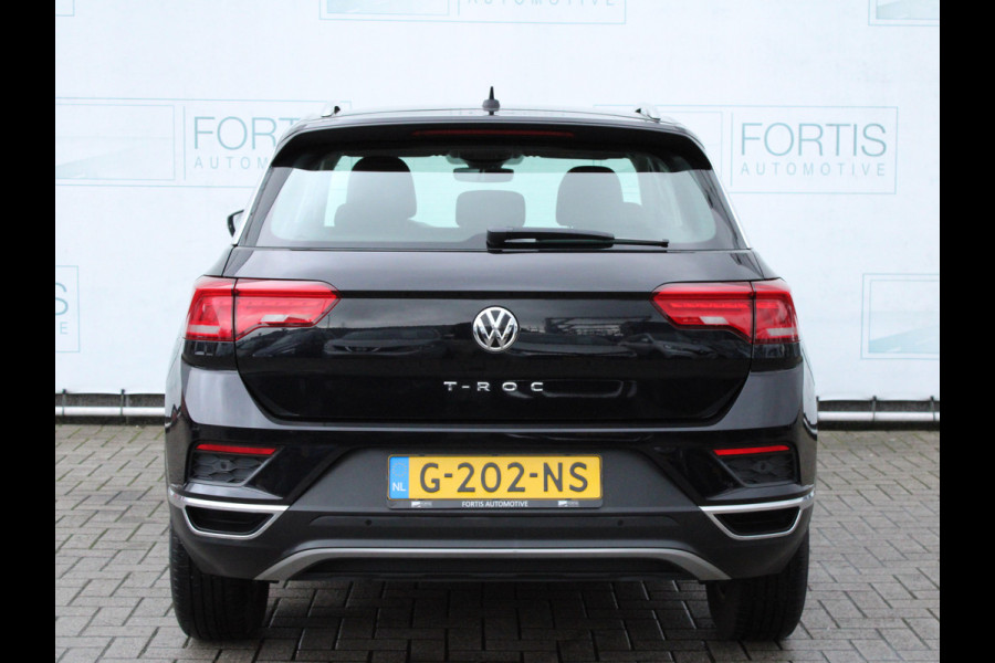 Volkswagen T-Roc 1.0 TSI Style Business NL AUTO | STOELVERW | CARPLAY |