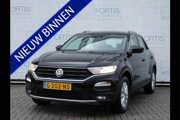 Volkswagen T-Roc 1.0 TSI Style Business NL AUTO | STOELVERW | CARPLAY |