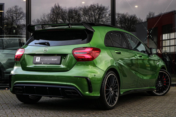 Mercedes-Benz A-Klasse 45 AMG 4MATIC - PERFORMANCE - PANO - A45