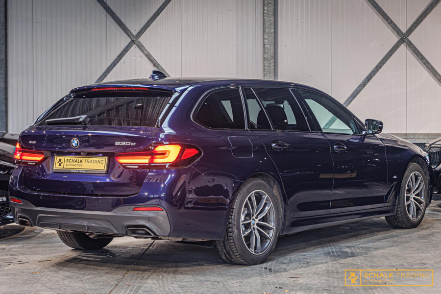 BMW 5 Serie Touring 530e xDrive M-sport Laser E-Trekhaak Cam