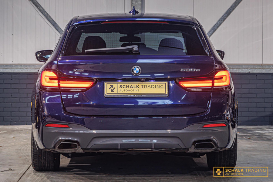 BMW 5 Serie Touring 530e xDrive M-sport Laser E-Trekhaak Cam