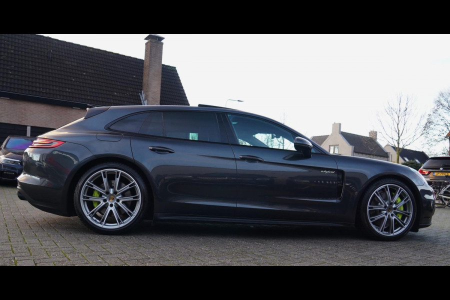 Porsche Panamera Sport Turismo 2.9 4 E-Hybrid | Sport Chrono | 21 inch | Panorama | Sport uitlaat | Luchtvering | Spoiler | LED |