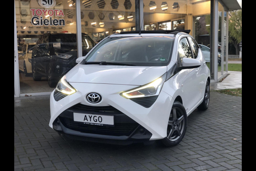 Toyota Aygo 1.0 VVT-i X-Wave Cabrio | Open dak, Lichtmetalen velgen, Apple CarPlay/Android Auto, Parkeercamera, In hoogte verstelbare stoel