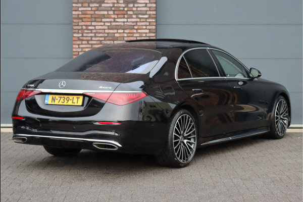 Mercedes-Benz S-Klasse 500 4MATIC Lang AMG Line Aut9 | Luchtvering | Distronic+ | Memory | Burmester | Stoelventilatie V+A | Massage V+A |Schermen Achter | Nappa Leder | 3D-Display | Verwarmd Stuurwiel | Vlakkenverwarming | Standkachel |