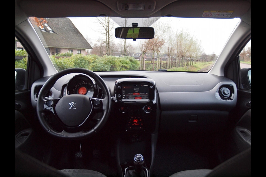 Peugeot 108 1.0 e-VTi Allure | Camera | Apple Carplay | DAB | Airco | 15 inch |