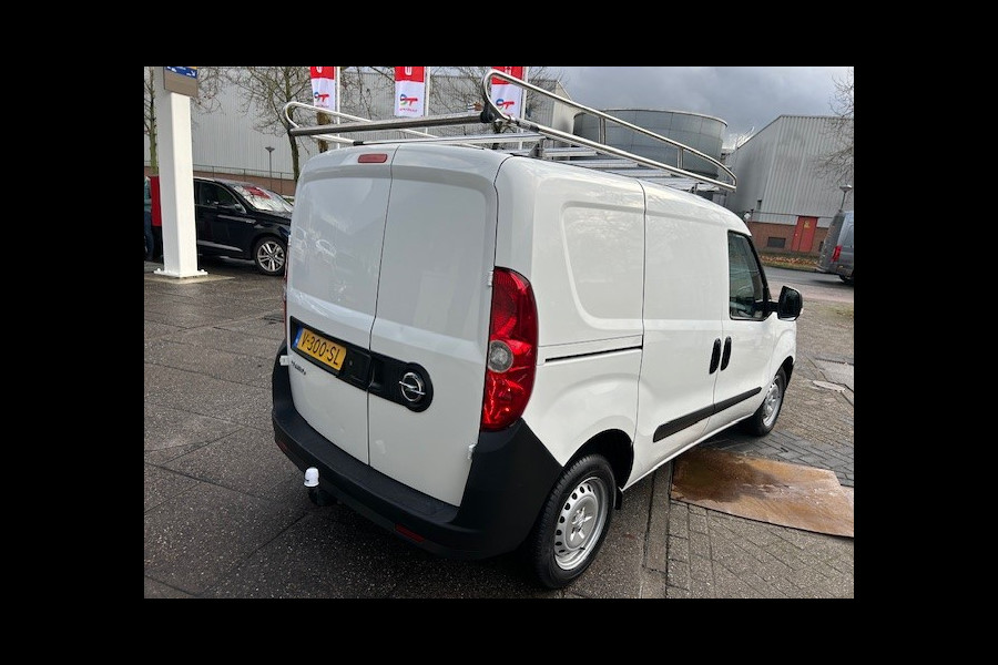 Opel Combo 1.6 CDTi L1H1 Edition AIRCO I TREKHAAK I IMPERIAAL I 1e EIGENAAR I COMPLETE ONDERHOUDSHISTORIE I DISTRIBUTIERIEM VERVANGEN I ALARM