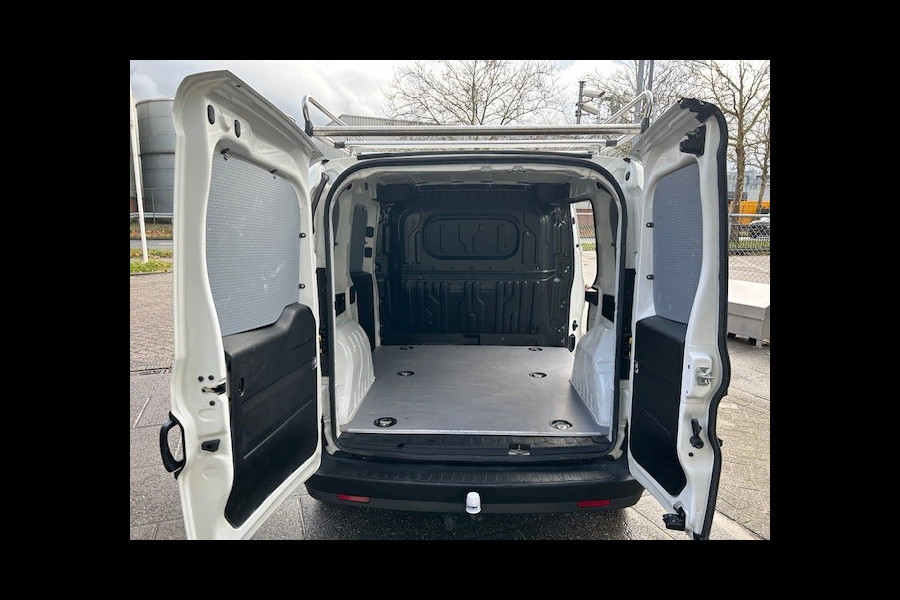 Opel Combo 1.6 CDTi L1H1 Edition AIRCO I TREKHAAK I IMPERIAAL I 1e EIGENAAR I COMPLETE ONDERHOUDSHISTORIE I DISTRIBUTIERIEM VERVANGEN I ALARM