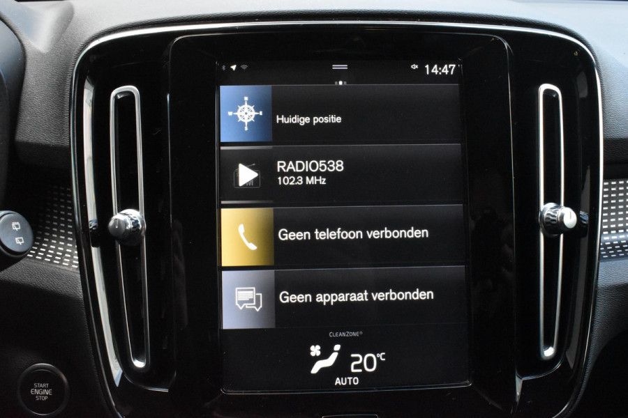 Volvo XC40 T4 190PK Automaat R-Design / Navigatie / Camera / Elektrische Bestuurderstoel / Elektrische Achterklep / Trekhaak /