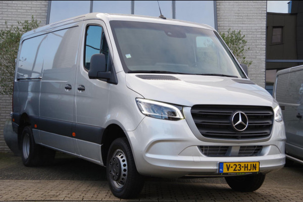 Mercedes-Benz Sprinter 519 1.9 CDI L2H1 AUT. LED, 2X SCHUIFDEUR, DUBBELLUCHT, PDC, LEDER, 3.5T TREKHAAK, 360 CAMERA, ADAPT CRUISE