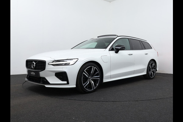 Volvo V60 2.0 T6 Recharge AWD R-Design | Panorama | Contour