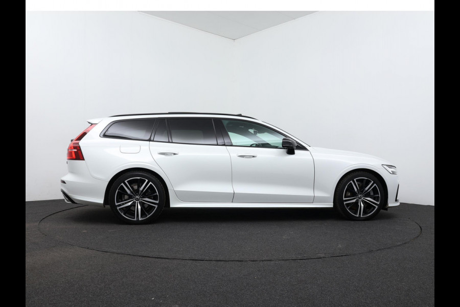 Volvo V60 2.0 T6 Recharge AWD R-Design | Panorama | Contour