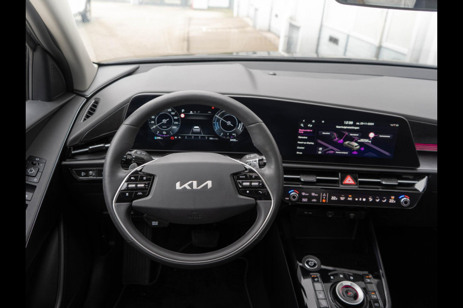 Kia Niro EV DynamicPlusLine 64.8 kWh Stoel stuur verwarming l Schuifkantel dak l Elektrische achterklep |