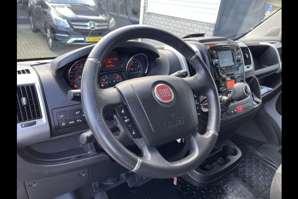 Fiat Ducato 33 2.3 MultiJet L3H2 Luxury Pro met Dhollandia laadklep! / rijklaar € 21.950 ex btw / lease vanaf € 392 / cruise en climate control / zilver metallic / 81.475 km NAP!