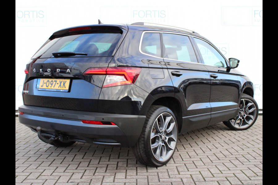 Škoda Karoq 1.5 TSI ACT Business Edition Plus NL AUTO | CAMERA | PANO | TREKHAAK | CARPLAY |