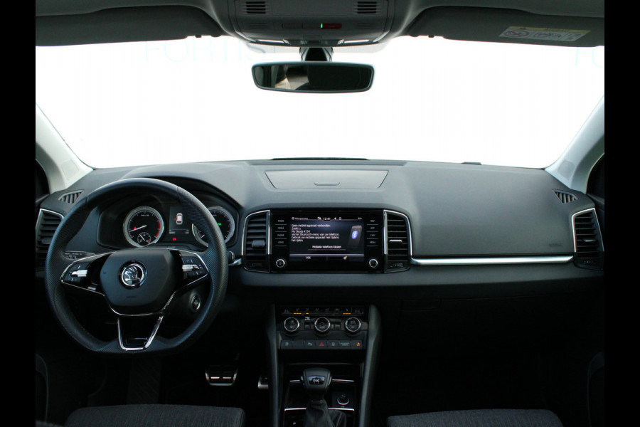 Škoda Karoq 1.5 TSI ACT Business Edition Plus NL AUTO | CAMERA | PANO | TREKHAAK | CARPLAY |