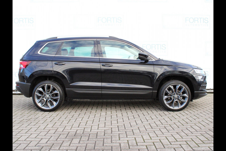 Škoda Karoq 1.5 TSI ACT Business Edition Plus NL AUTO | CAMERA | PANO | TREKHAAK | CARPLAY |