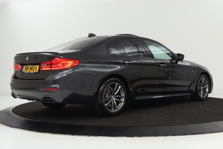 BMW 5 Serie 540i M-Sport | Schuifdak | Head-Up | Adaptive cruise | Stoel & stuurverwarming | 360 camera | Leder | Carplay | Navigatie | Full LED | Memory