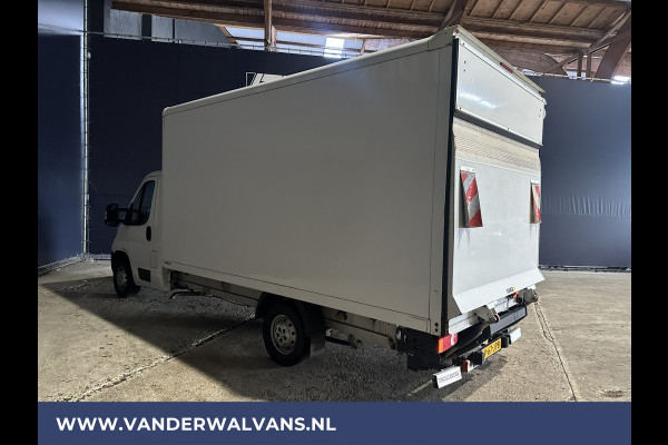 Peugeot Boxer 2.2 BlueHDi 141pk Bakwagen Laadklep Euro6 Airco | Bijrijdersbank