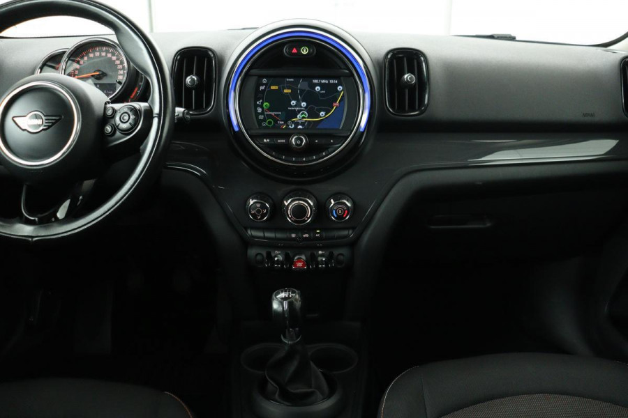 MINI Countryman 1.5 Cooper Business Edition | Carplay | Navigatie | Cruise control | Airco | PDC | Bluetooth