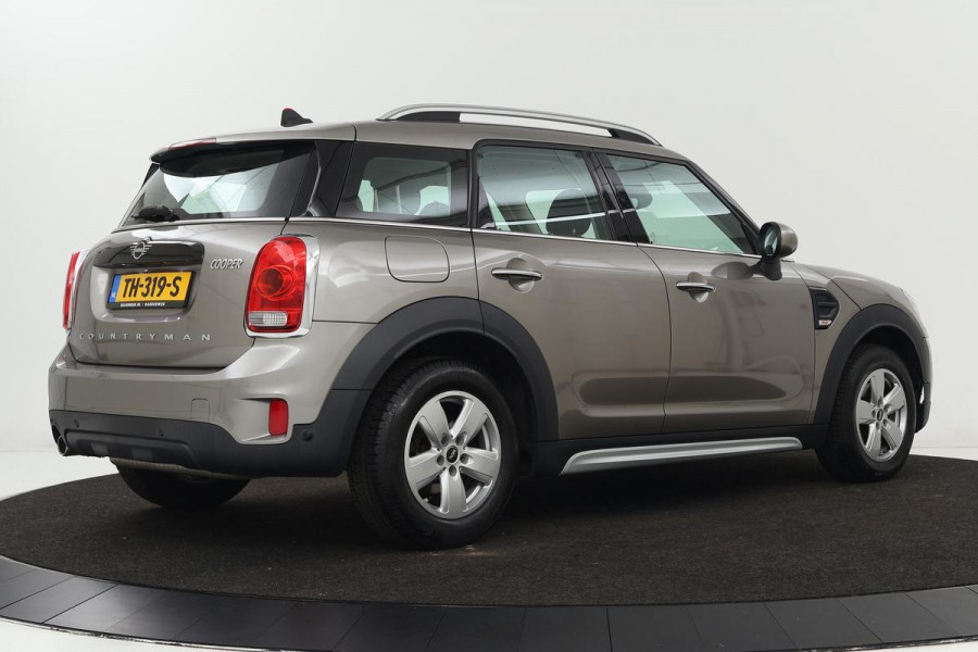 MINI Countryman 1.5 Cooper Business Edition | Carplay | Navigatie | Cruise control | Airco | PDC | Bluetooth